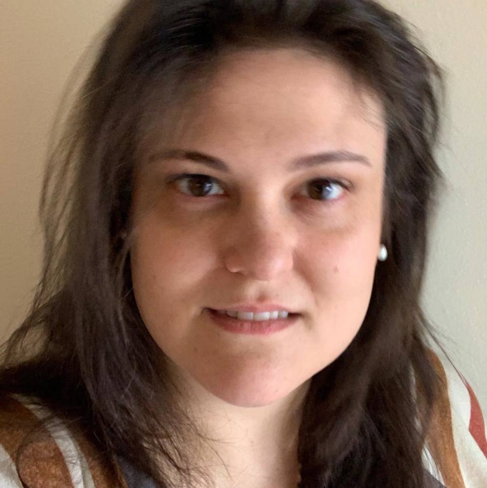 Meet your Posher, Olivia